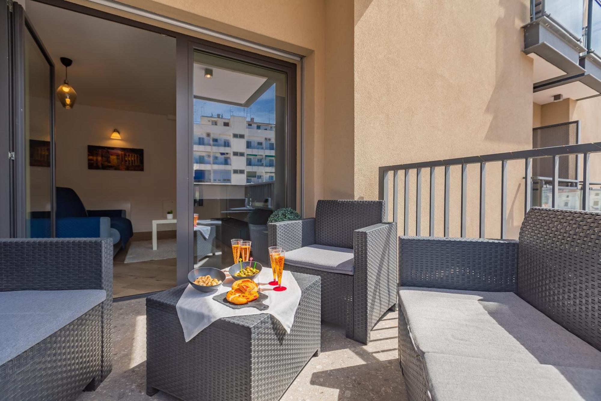 Aurealiving - Trastevere Suite With Rooftop & Gym, Your Place In Rom Eksteriør billede